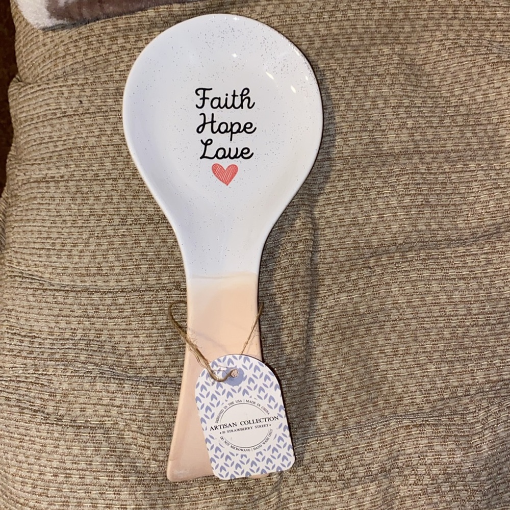 ❤️NWT Artisan Collection “Faith, Hope & Love” Ceramic Spoon Rest